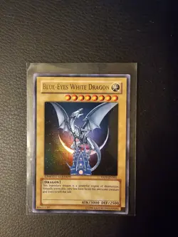 Blue-Eyes White Dragon YAP1-EN001 Anniversary Pack Limited Edition - Image 1