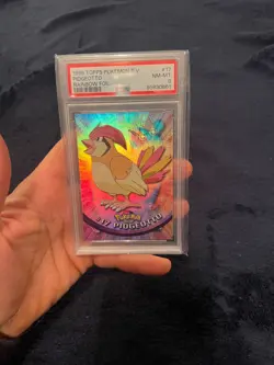 1999 Topps Pokemon TV #17 Pidgeotto Rainbow Foil First Run Blue Logo PSA 8 NM-MT - Image 1