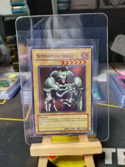 Yu-Gi-Oh! Retro Pack Summoned Skull RP01-EN024 Super Rare Card - Image 1