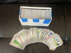 Pokemon Scarlet and Violet Era Bulk, 500 + common cards and 100+ Holo & Rev Holo - Image 2