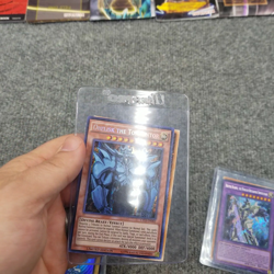 Lot Of 300+ Yugioh Cards 2 2016 Mega Tins 5 Play Mats Blue Eyes White Dragon - Image 2