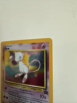 Pokemon Card Mew Holographic Black Star Promo #9 Card WOTC 1999-2000 - Image 5