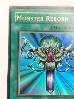 Yu-Gi-Oh! TCG Monster Reborn LOB-118 LP Ultra Rare - Image 4