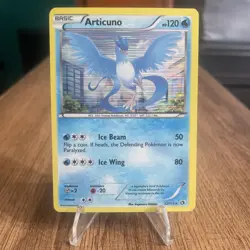 Articuno 32/113 Holo Rare Legendary Treasures Pokemon Card NM - Image 1
