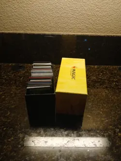 Magic The Gathering - Guilds of Ravnica Bundle Box - Image 5