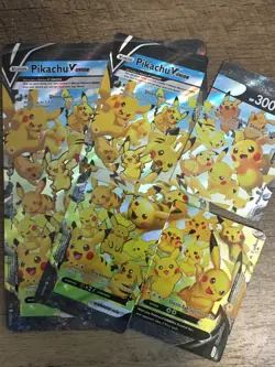 Pokemon - 25th Celebration - Pikachu V-Union And Jumbo SWSH 139-142 - 4 cards - Image 4