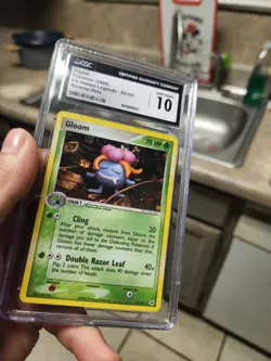 CGC 10 GEM MINT Gloom 2004 EX Hidden Legends 35/101 Reverse Holo Pokemon Card - Image 3