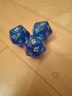 Magic the Gathering Blue & Silver Edge Of Eternities D20 Spindown Die X3 - Image 1