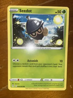Pokemon TCG Seedot Card Evolving Skies Sword And Shield 005/203 NM 2021 - Image 1