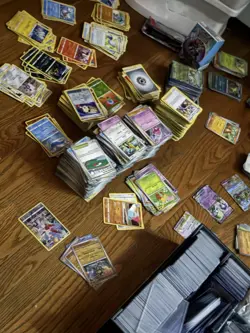 Pokemon Bulk Lot More Than 300 Cards All New Scarlet And Violet Sets - Image 1