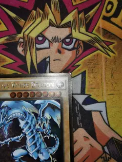 Blue-Eyes White Dragon pgl2-en080 1st Edition (LP/MP) Gold Rare Yu-Gi-Oh! - Image 2