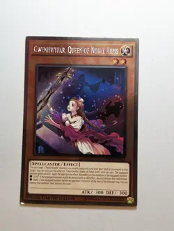 Gwenhwyfar, Queen of Noble Arms (NKRT-EN012) - Platinum Rare - Image 1