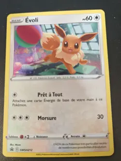 Carte Pokemon EVOLI SWSH212 Holo PROMO Epee et Bouclier 10 EB10 FR - Image 1