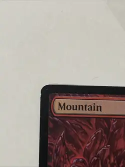 MTG: Mountain (0290) Tarkir: Dragonstorm Foil - Image 2