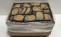 Unsorted Magic: The Gathering TCG and CCG Trading Cards (2000 Plus Cards) - Image 1