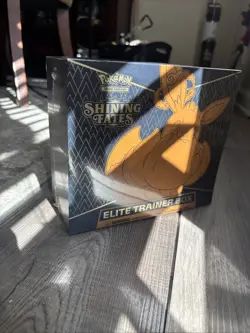 Pokemon TCG Shining Fates Elite Trainer Box - 29080817 820650808173 - Image 2