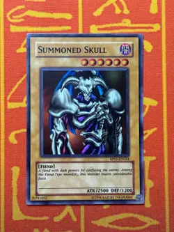 YUGIOH SUMMONED SKULL SUPER RARE NEAR MINT RP01-EN024 ORIGINAL - Image 1