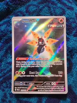 Pokemon - Iron Moth - 187/182 SV04: Paradox Rift - Illustration Rare - Image 1