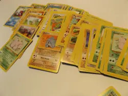 VINTAGE GROUP OF 80 RANDOM JUNGLE POKEMON CARDS NO FOILS/ HOLO'S. COMMON CARDS - Image 4