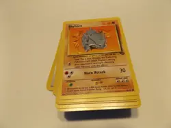 VINTAGE GROUP OF 80 RANDOM JUNGLE POKEMON CARDS NO FOILS/ HOLO'S. COMMON CARDS - Image 1
