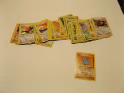 VINTAGE GROUP OF 80 RANDOM JUNGLE POKEMON CARDS NO FOILS/ HOLO'S. COMMON CARDS - Image 2