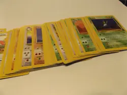 VINTAGE GROUP OF 80 RANDOM JUNGLE POKEMON CARDS NO FOILS/ HOLO'S. COMMON CARDS - Image 4