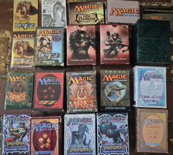Magic The Gathering Vintage Accessories (deck boxes, booklets) - Image 1