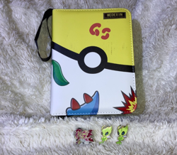 Pokemon binder with 400 slots for cards length 9 1/4 inches , width 7 1/4 - Image 1