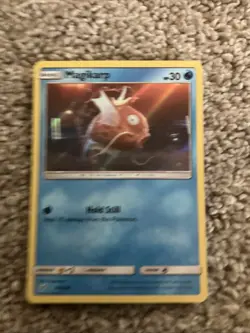 Pokemon TCG Magikarp Detective Pikachu Holo Card 8/18 Common - Image 1