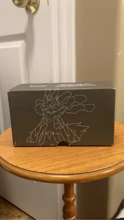 Empty XY Furious Fists Elite Trainer Box Pokemon *Great Condition* - Image 1