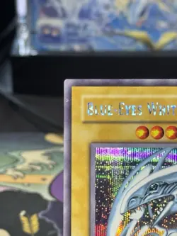2002 Blue-Eyes White Dragon DDS-001 Secret Rare Holo YuGiOh Card English - Image 2