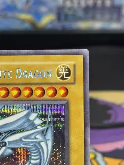 2002 Blue-Eyes White Dragon DDS-001 Secret Rare Holo YuGiOh Card English - Image 3
