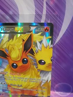 Pokemon TCG Flareon EX (Full Art) RC28-32 Generations: Radiant Collection Holo - Image 3