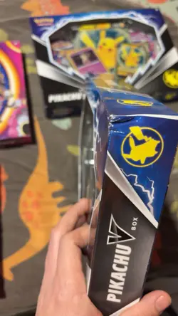 Pokemon 4x Pikachu V & Hoopa V Boxes Sealed Evolving Skies Fusion Strike - Image 4