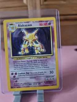 Pokemon Alakazam TCG Base Set Holo Unlimited Rare Card 1/102 1996 - Image 1