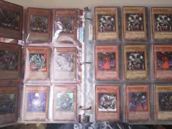 Large Vintage Yugioh Card Lot 700+ Some 1st Editions & Holos Great Condition - Image 3