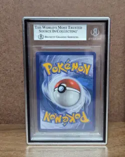 BGS 9 Umbreon Gold Star 17/17 Pokemon Celebrations Classic Collection Holo - Image 2