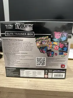 Pokemon TCG Sword and Shield Evolving Skies Elite Trainer Box ETB Sealed - Image 2