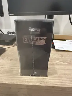Pokemon TCG Sword and Shield Evolving Skies Elite Trainer Box ETB Sealed - Image 4