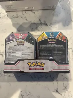 Pokemon TCG V Heroes Bundle Tins: 2-Pack of Vaporeon & Umbreon Brand New! - Image 3