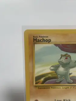 Machop 52/102 Pokemon TCG Card Base Set Unlimited NM - Image 3