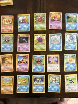 Pokemon TCG Lot of 100 Base Set Cards - Image 4
