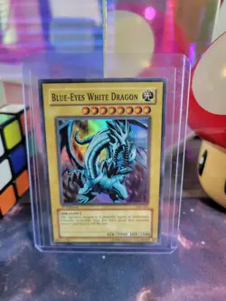 Blue-Eyes White Dragon SKE-001 Yu-Gi-Oh TCG Starter Deck Kaiba Evolution 1st Ed. - Image 1