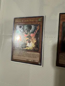 Yugioh! 3x Droll & Lock Bird Ultimate Rare OP08-EN001 Near-Mint Playset To LP - Image 4