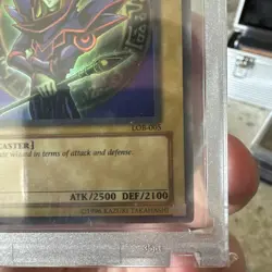 Yu-Gi-Oh! Dark Magician LOB-005 Unlimited Ultra Rare | NEAR MINT. - Image 4