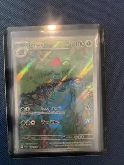 💥2023 POKEMON English 151 IVYSAUR Illustration Rare Holo #167/165 - Image 1