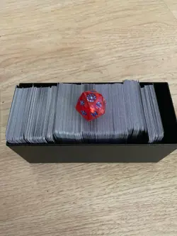 Spiderman MTG bundle box and dice with 400 bulk C and U spider man cards - Image 2