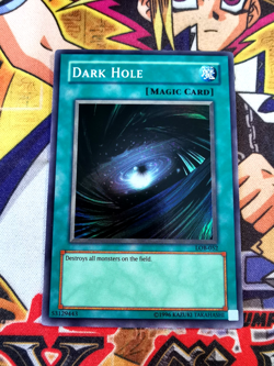 Dark Hole lob-052 Unltd Ed (M/NM+) Super Rare Yu-Gi-Oh! - Image 1
