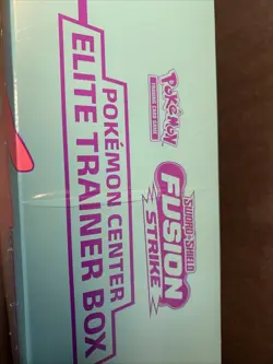 Fusion Strike Pokemon Center Sword and Shield Elite Trainer Box ETB [Sealed] - Image 2