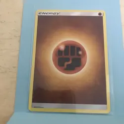Pokemon Fighting Energy Card 2017 Pokemon Sun and Moon card - Image 1